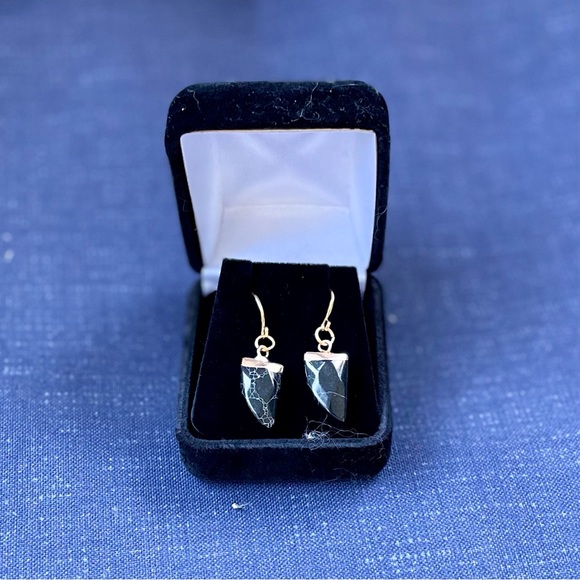 🌻NIB Black Marble Gold Dipped Faceted Gemstone Fang Earrings🌻 - Picture 10 of 12